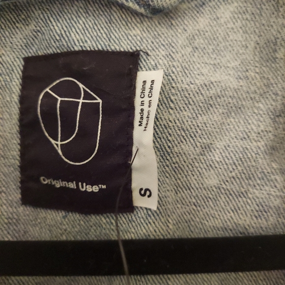 Original Use Jean Jacket with Sweatshirt sleeves n Hoodie. Qty 4 xs Qty 1 small - Picture 5 of 6